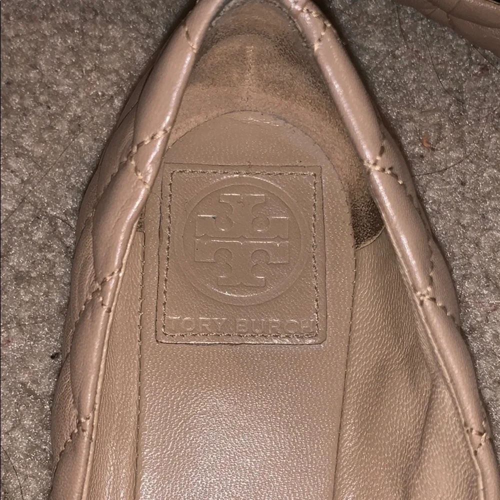 Tory Burch quilted flats size - 7 1/2 M - Picture 7 of 8